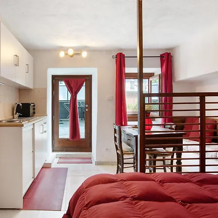 Nel Cuore Della Via Francigena アオスタ