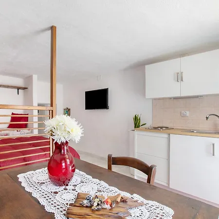 Nel Cuore Della Via Francigena アオスタ