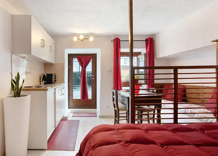 Nel Cuore Della Via Francigena Aosta